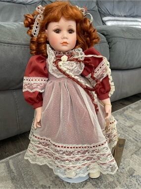 Mann Seymour Mann Connoisseur Girl Doll Brown Eyes Red Curly Hair